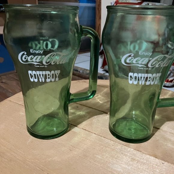Vintage Set of 2 Coca-Cola Whataburger Cowboy Green Glass Mugs - Picture 4 of 7